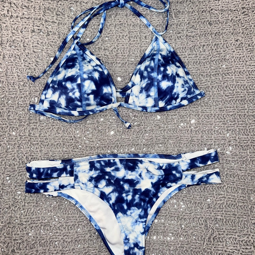 VS PINK bikini